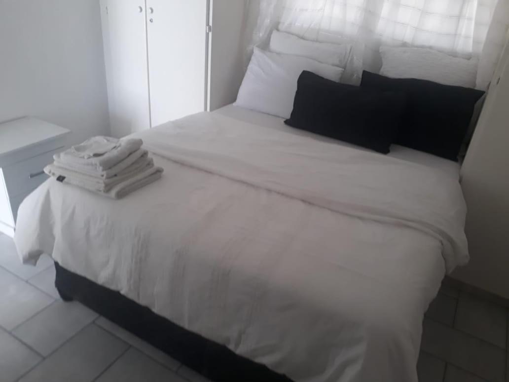 The Apartment On Katherine Street In Central Sandton Йоханнесбург Экстерьер фото